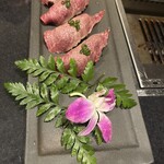 和牛赤身&wine 焼肉 山 - 