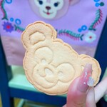 ミゲルズ・エルドラド・キャンティーナ - ダッフィークッキーサンド　470円