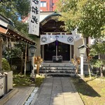 ホンカトリー - 近くの神社。美味しいカレーが食べれますように。