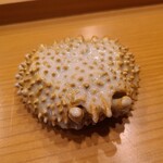 みつき - 松葉蟹のお猪口
      京都の陶芸家へ依頼した特注の蟹のお猪口
      緻密な細工に気持ちが上がります