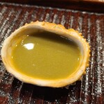 みつき - ⑪蟹味噌溶かしの炭火焼き松葉蟹(楚蟹・雄)脚先酒
      蟹味噌エキスがタップリ、蟹の風味が怒涛の様に押し寄せ蹂躙されます
      少しだけ飲んでも余韻が凄い！