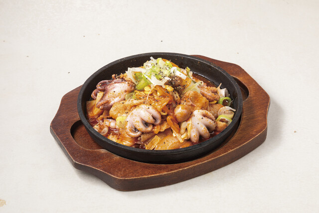 Tokyo Sundubu Shinjuku Higashiguchi Ten photo 2