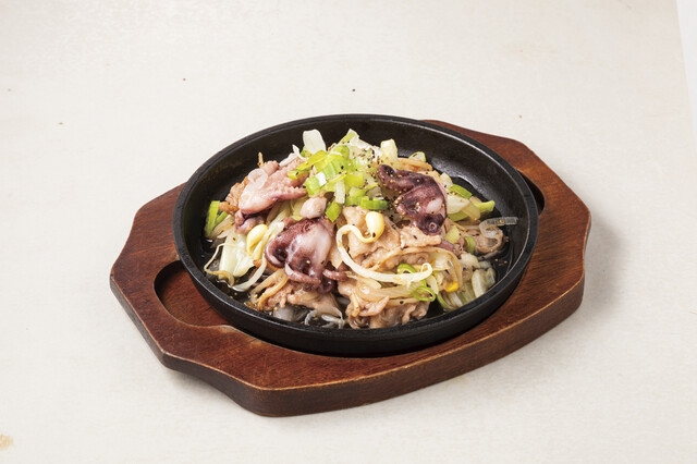 Tokyo Sundubu Shinjuku Higashiguchi Ten