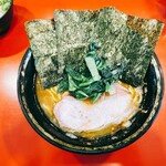 家系総本山 吉村家 - 