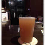 クラフトビア＆ウィスキーバー トランジット - 箕面 桃ヴァイツェン
      2014.11