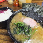 まつり家 - ラーメン650+ライス150円