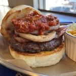 ヤチクロバーガー - 