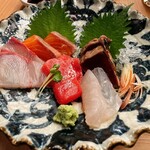 炭火と串焼きと肴 原価酒場 イロ鶏ドリ - 