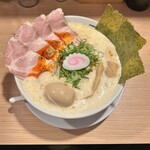 鶏そば 啜る 丸の内本店 - 