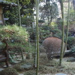 Soba Akitsu - 自然豊かな庭