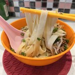 圧延 ジャパン ミー - ✅麻辣板麺(マーラーパンミー並サイズ)¥700
　※あっさり熱々スープ付
　※追い飯付
　※麺は申告すれば手ちぎり麺も可能
　　言わなければカットした手揉みした平打ち