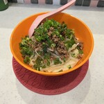 圧延 ジャパン ミー - ✅麻辣板麺(マーラーパンミー並サイズ)¥700
　※あっさり熱々スープ付
　※追い飯付
　※麺は申告すれば手ちぎり麺も可能
　　言わなければカットした手揉みした平打ち