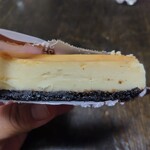 お菓子工房 YURURI - チーズケーキの端っこ(270円) 