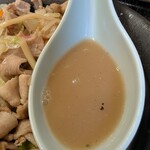 うちだラーメン - コク深いスープとデカレンゲ