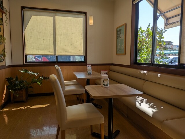 Mos Burger Inazawa Akurosupuraza Ten photo 4