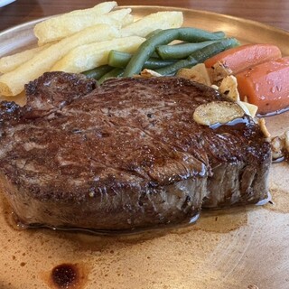 ステーキ サロン アンガス_0