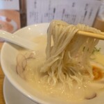 らーめん 一葉 - 細麺のススリ感が抜群です⭕️