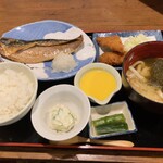 磯丸水産 藤沢南口本通り店 - サバの塩焼き定食