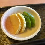 鯉清 - 漬物も重厚感