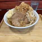 ぶぅ麺 - 最初は食い切れるのか不安でした。
