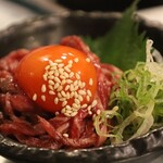 新鮮ホルモン酒場 ごっつ - 特選レアユッケ