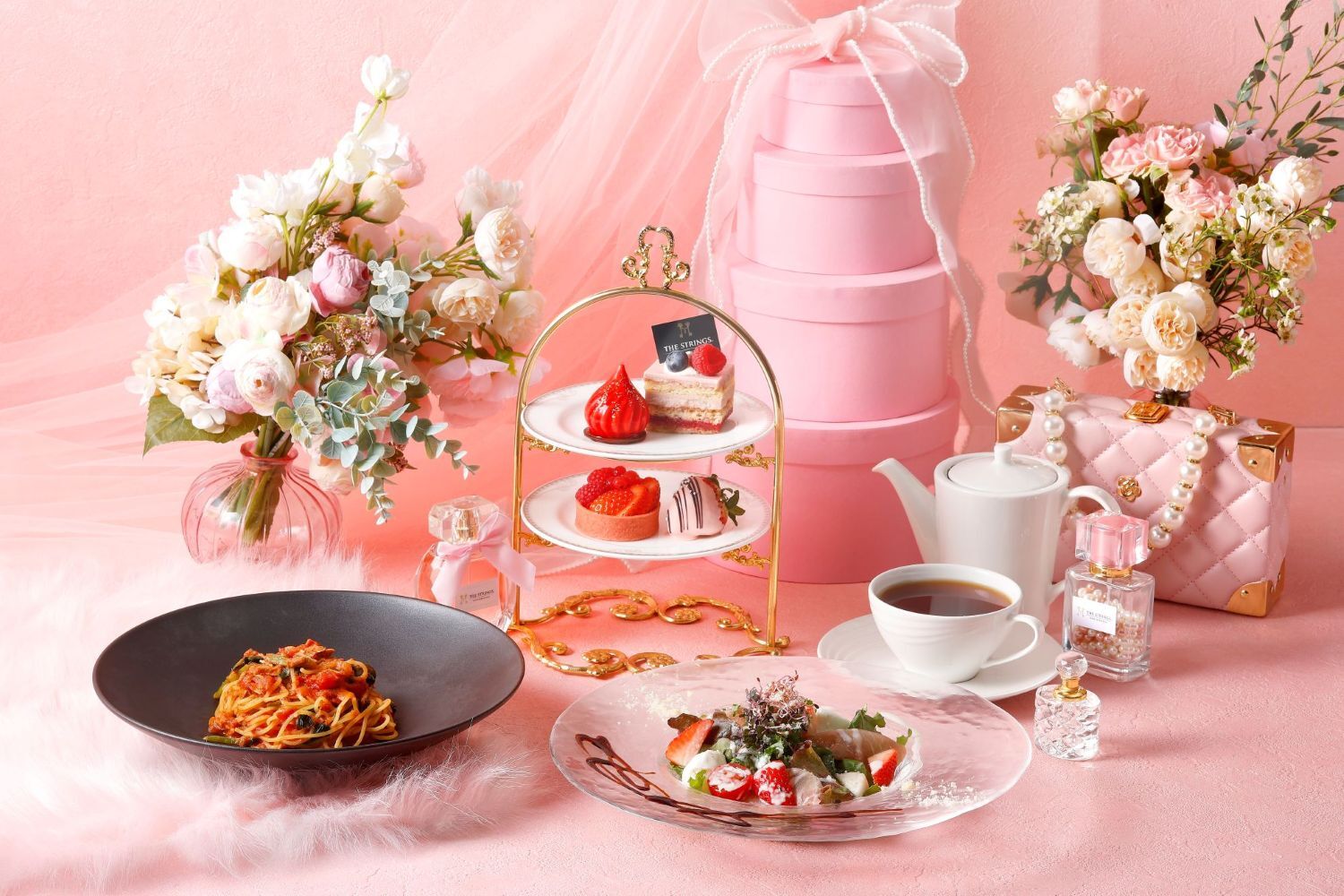 写真 : カフェ＆ダイニング ゼルコヴァ （ZelkovA） - 表参道/カフェ