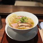 拳ラーメン - 