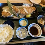 とんかつ・牛かつ ふく徳 - ロースとカキフライ