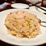 景珍樓 - パラパラの五目チャーハンはただでさえ美味しいのに酢豚や豚バラ煮込みと一緒に食べるとさらに・・・