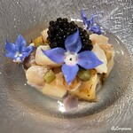 プチレストラン ブーケ・ド・フランス - 蝦夷鮑と北寄貝をキャビアの塩味と昆布出汁とトマトのジュで
