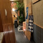 旬菜　遊ふ亀 - 入口からの通路