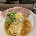 醤油らーめん ピース - 