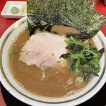 家系ラーメン 王道家直伝 との丸家 - 