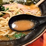 横浜ラーメン 斎藤家 根岸店 - 