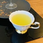 茶茶の間 - 完璧な煎茶、美しい！！