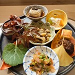 関内 お田香 - 小鉢