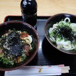 手打うどん 三徳 - 山かけ鉄火しょうゆ＆山かけ温