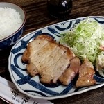 来福亭 - 懐かしい味わい、「ポークソテー (1000円)」＋「ライス (200円)」