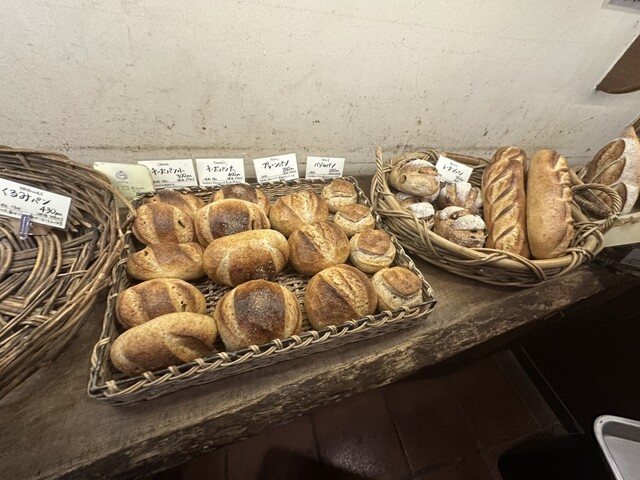 噛むほど旨味が広がるハード系パン』by VIBES BY VIBES : KIBIYA