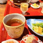 コハルビ珈琲 - ほうじ茶付いてました