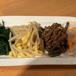 ひゃら亭 - ナムル 800円