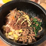 ひゃら亭 - 石焼きビビンバ小 900円