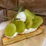 マチルダ - シャインマスカットのタルト