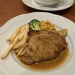 ロイヤルホスト - 