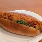 田園プラザベーカリー - エビカツサンド　480円