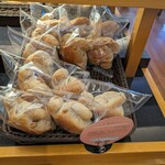 田園プラザベーカリー - 店内の様子 ②