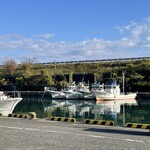 浜のかきあげや - 漁港