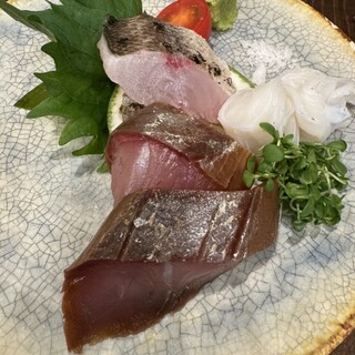 サケとスミビとロシュタン_2