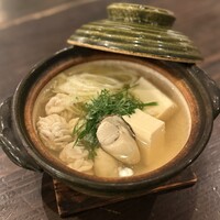 白子と牡蠣の湯豆腐