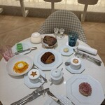 カフェ ディオール バイ アンヌ=ソフィー・ピック - 